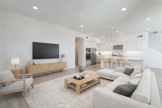 121 Baluster, Irvine, CA 92618