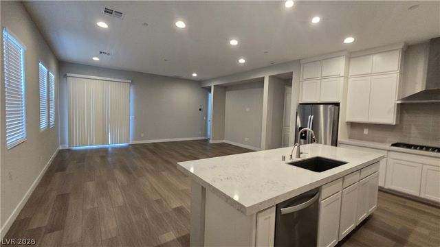 852 Weston Ridge Street, Henderson, NV 89011