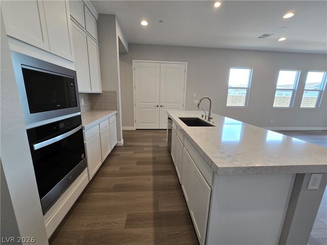 852 Weston Ridge Street, Henderson, NV 89011