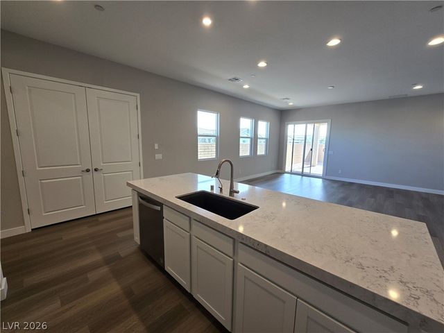 852 Weston Ridge Street, Henderson, NV 89011
