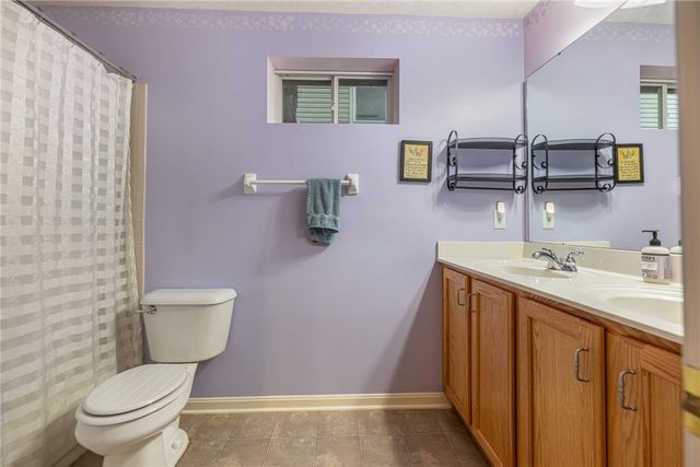 155 Keevers Point, Springboro, OH 45066