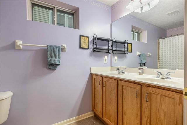 155 Keevers Point, Springboro, OH 45066