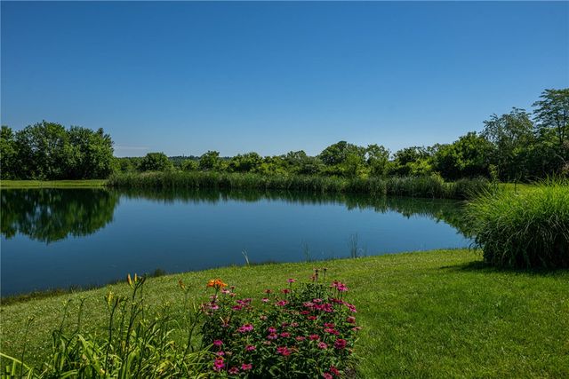 155 Keevers Point, Springboro, OH 45066