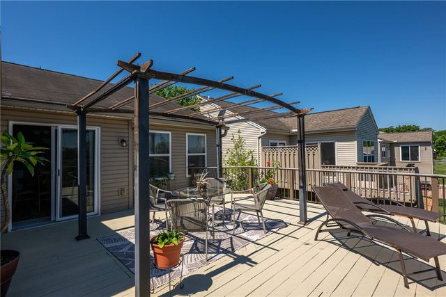 155 Keevers Point, Springboro, OH 45066