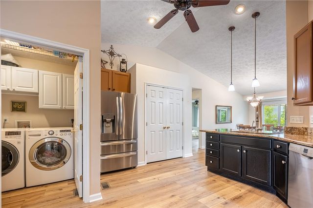 155 Keevers Point, Springboro, OH 45066