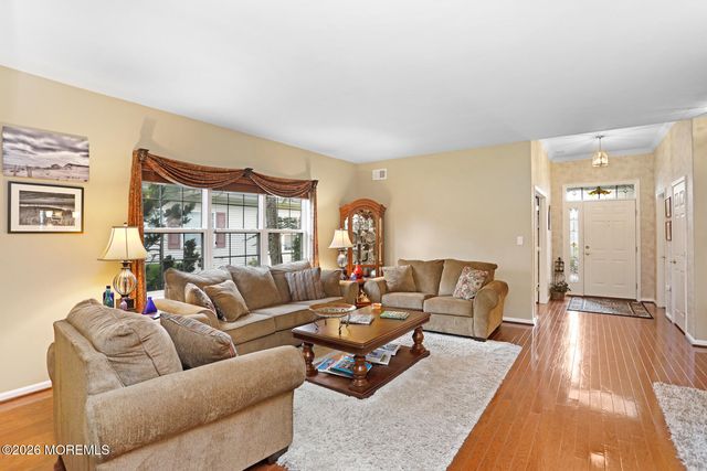 3 Clermont Court, Manchester, NJ 08759