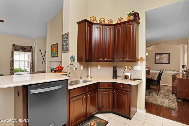 3 Clermont Court, Manchester, NJ 08759
