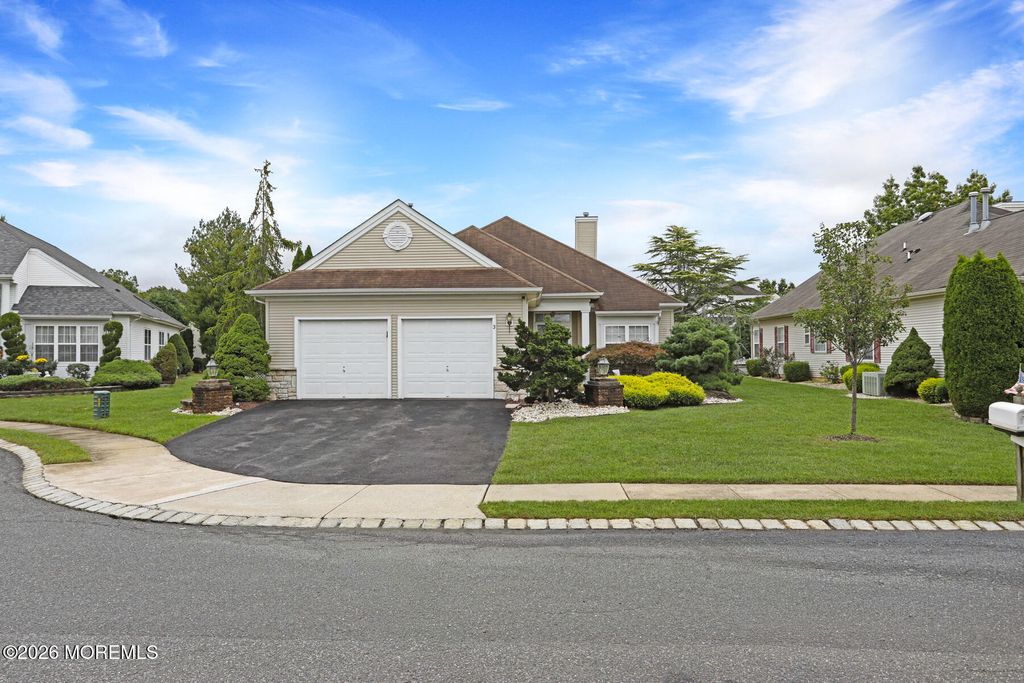 3 Clermont Court, Manchester, NJ 08759