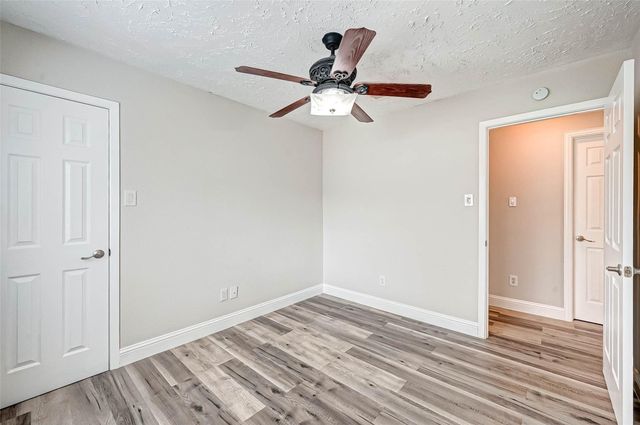 6802 Glenray Drive, Houston, TX 77084