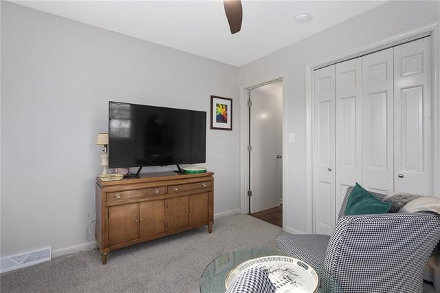 1005 N Morse Avenue, Liberty, MO 64068