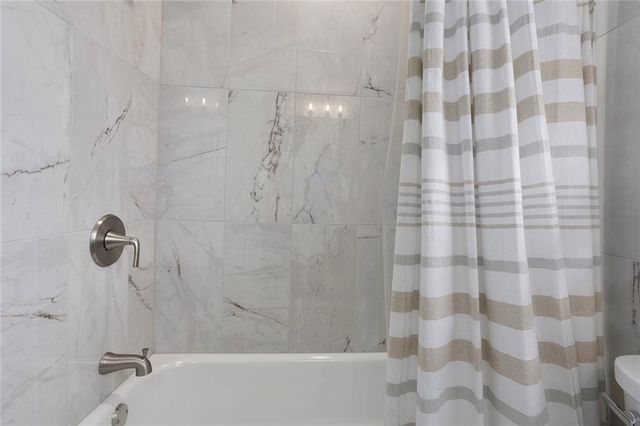 1005 N Morse Avenue, Liberty, MO 64068