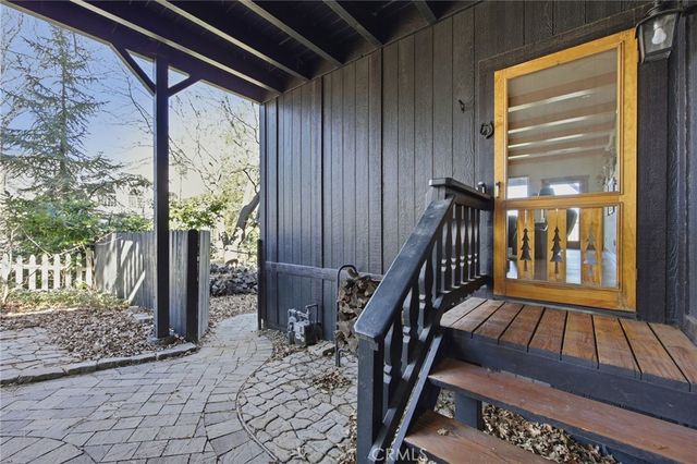 417 Emerald, Lake Arrowhead, CA 92352