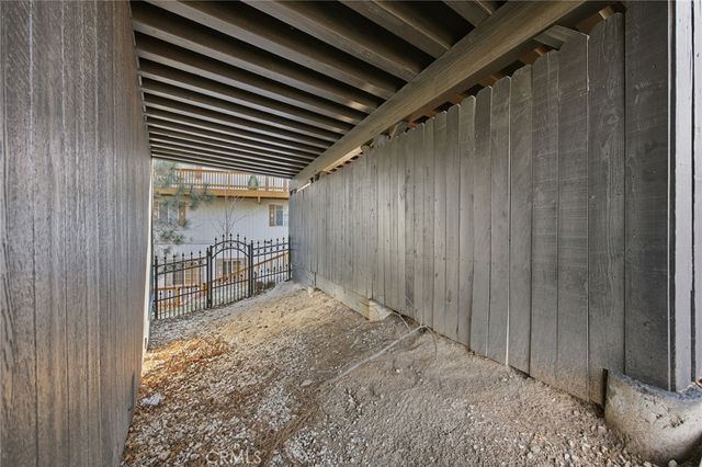 417 Emerald, Lake Arrowhead, CA 92352