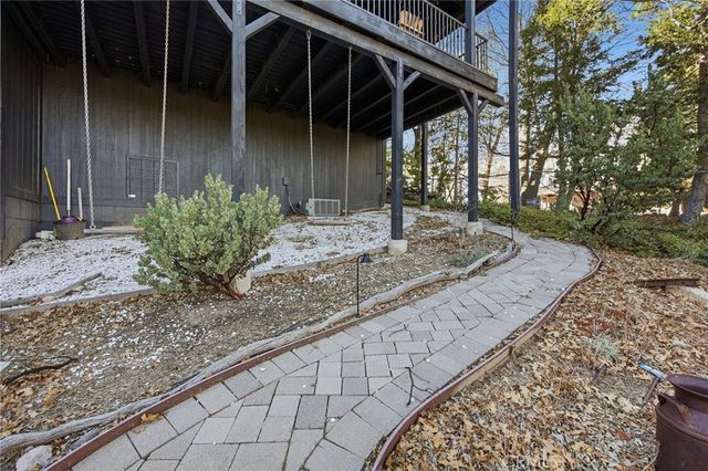 417 Emerald, Lake Arrowhead, CA 92352