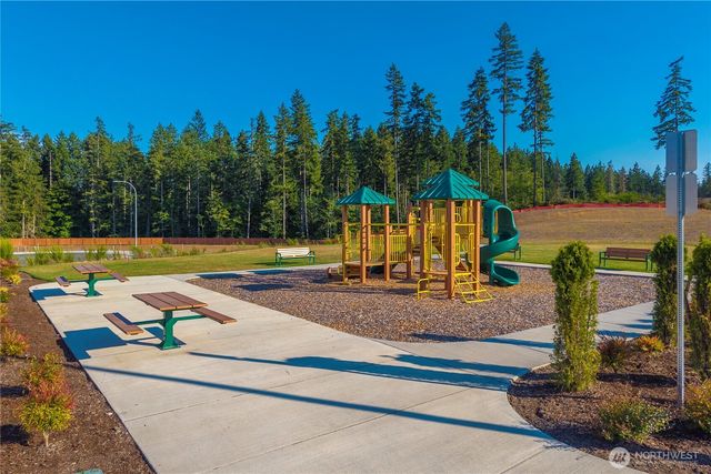 3923 Flat Top Drive, Bremerton, WA 98312