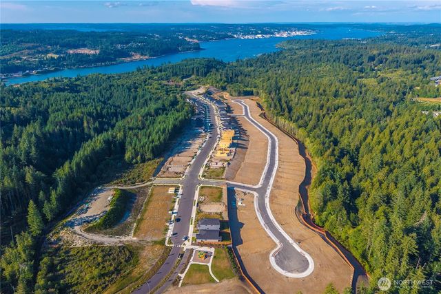 3923 Flat Top Drive, Bremerton, WA 98312