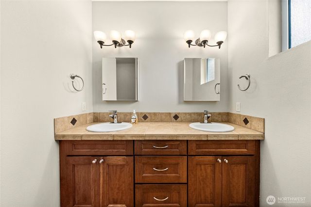 2218 McCormick Court SE, Olympia, WA 98501