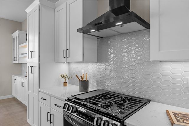 5556 Silver Rock Drive, Marion, IA 52302