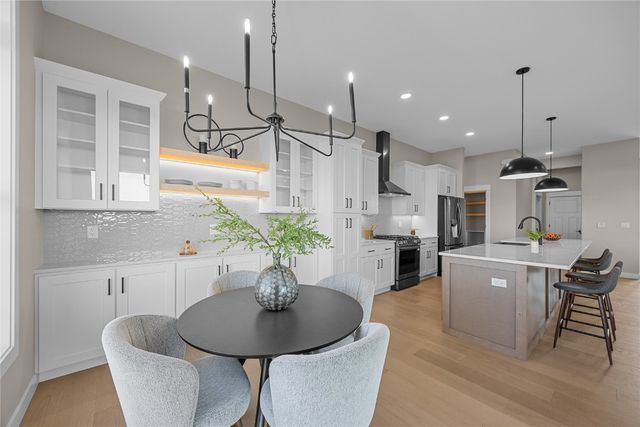 5556 Silver Rock Drive, Marion, IA 52302