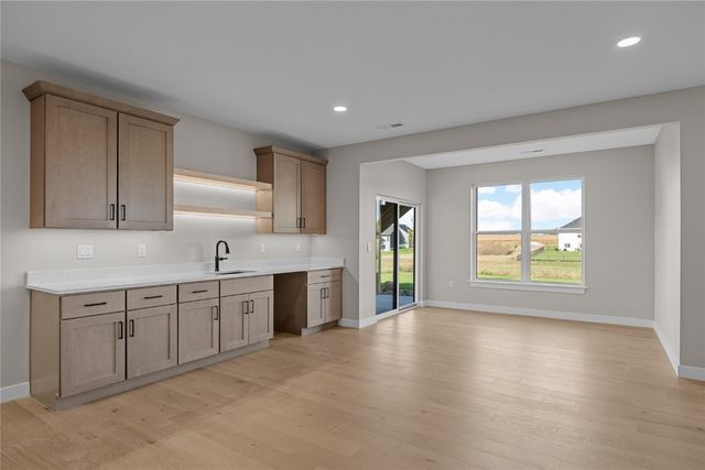 5556 Silver Rock Drive, Marion, IA 52302