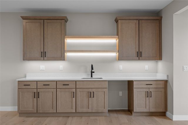 5556 Silver Rock Drive, Marion, IA 52302