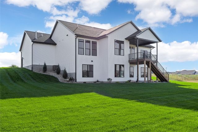 5556 Silver Rock Drive, Marion, IA 52302