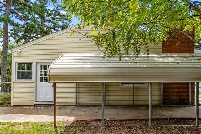719 Holden Road, Greensboro, NC 27407