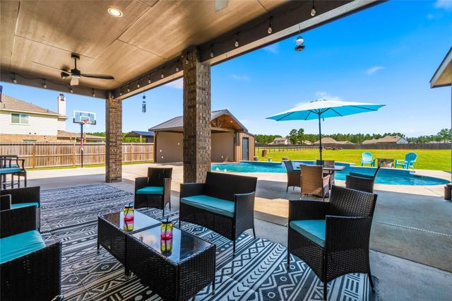 16465 Stonewall Street, Conroe, TX 77303
