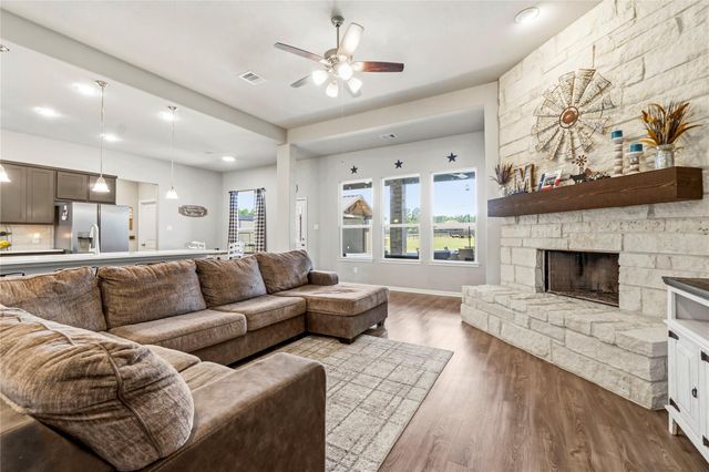 16465 Stonewall Street, Conroe, TX 77303