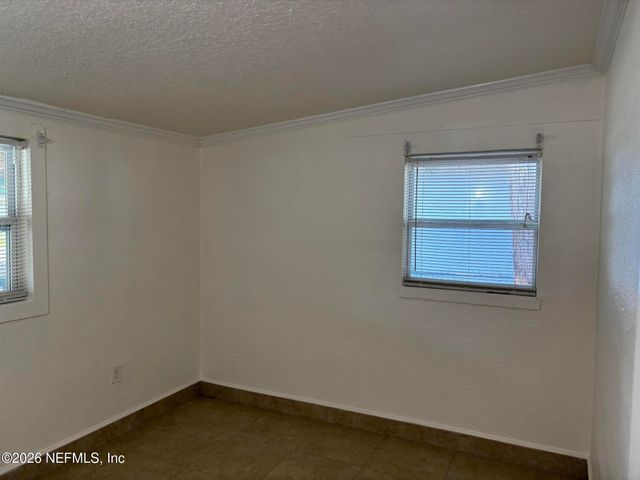 1824 S BROOKVIEW Drive S, Jacksonville, FL 32246