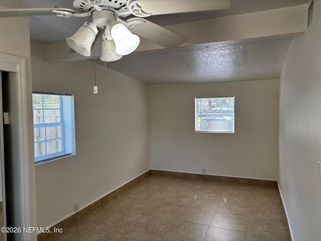 1824 S BROOKVIEW Drive S, Jacksonville, FL 32246