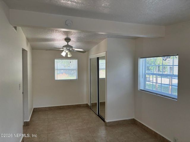 1824 S BROOKVIEW Drive S, Jacksonville, FL 32246