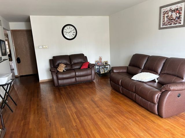 352 Crandon Avenue, Calumet City, IL 60409