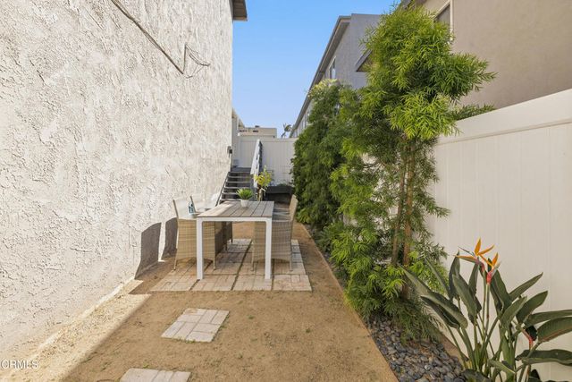 1140 Manhattan Beach Boulevard D, Manhattan Beach, CA 90266