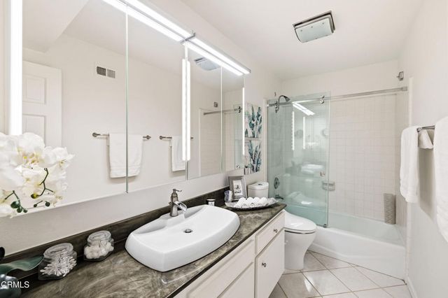 1140 Manhattan Beach Boulevard D, Manhattan Beach, CA 90266