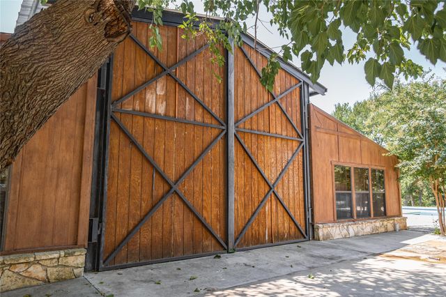 4075 W US Highway 190 C, San Saba, TX 76877