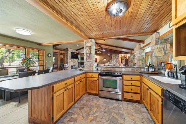 4075 W US Highway 190 C, San Saba, TX 76877