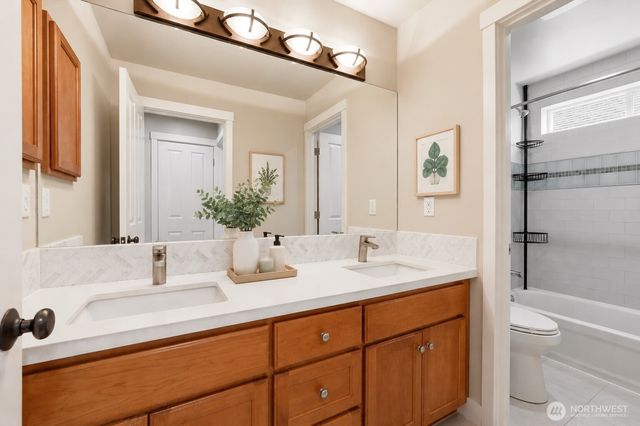 8642 NE 123rd Place, Kirkland, WA 98034
