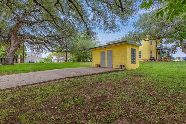 3809 Maplewood Ave A, Austin, TX 78722