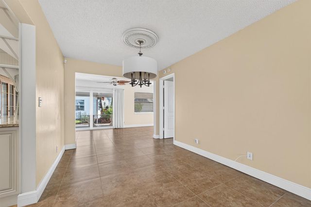 1708 SW 21st Street SW, Boynton Beach, FL 33426