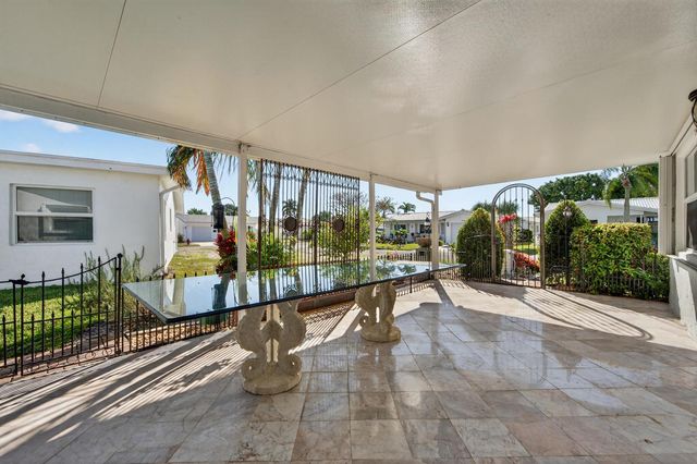 1708 SW 21st Street SW, Boynton Beach, FL 33426