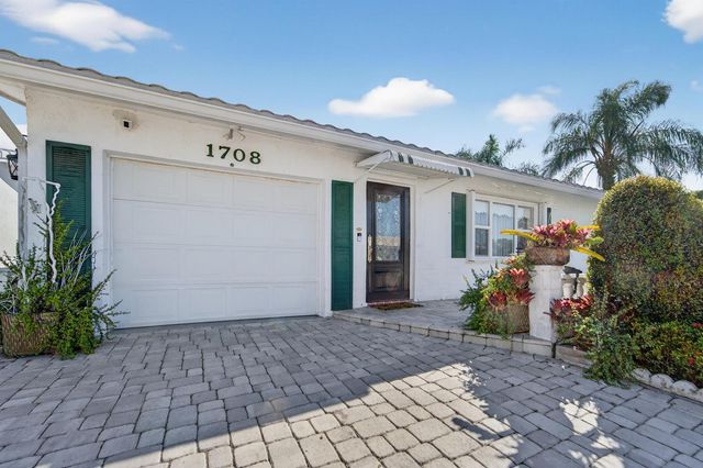1708 SW 21st Street SW, Boynton Beach, FL 33426