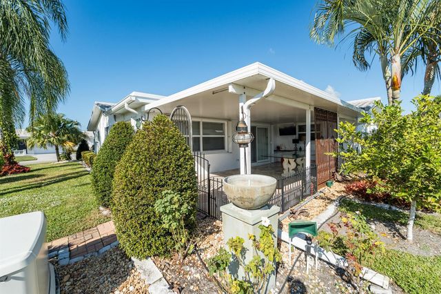 1708 SW 21st Street SW, Boynton Beach, FL 33426
