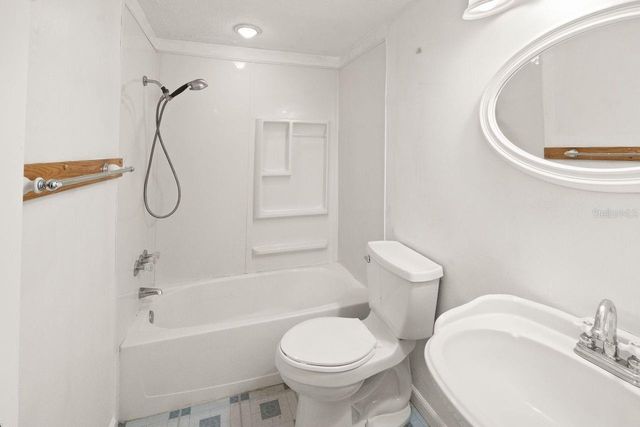 6870 PARKSIDE DRIVE, New Port Richey, FL 34653