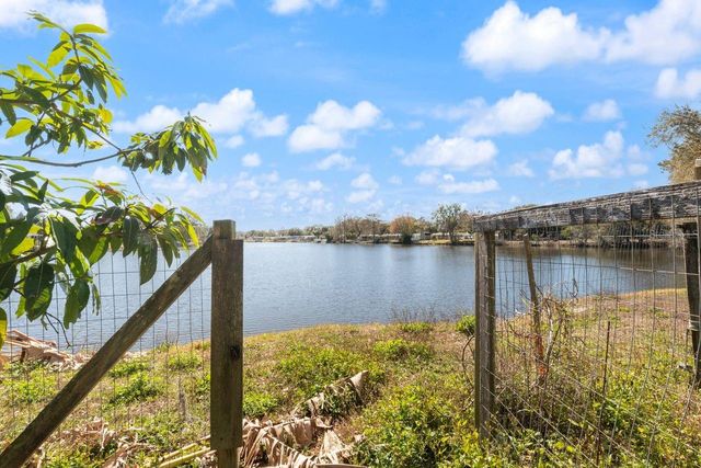 6870 PARKSIDE DRIVE, New Port Richey, FL 34653