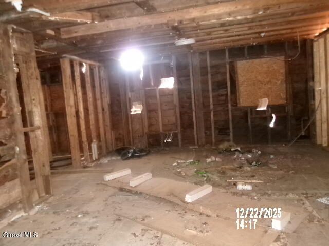 24 N 2nd Avenue, Broadalbin, NY 12025