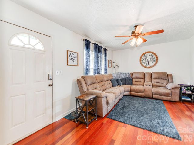 3163 River Road 1, Lincolnton, NC 28092