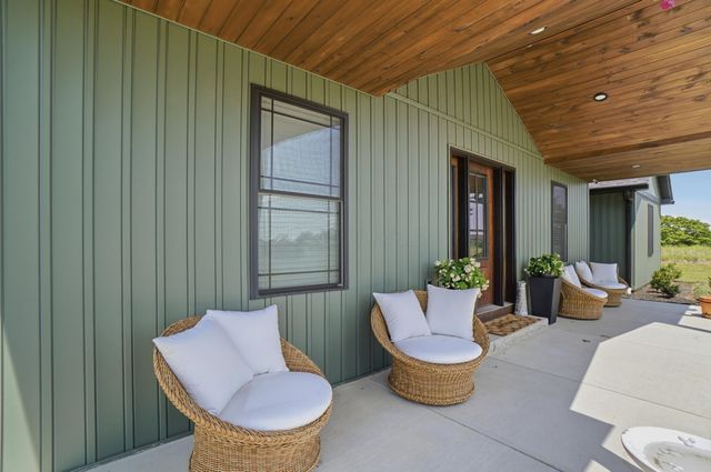 4870 State Route 316 W, Ashville, OH 43103