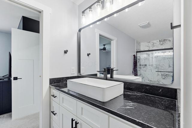 4870 State Route 316 W, Ashville, OH 43103