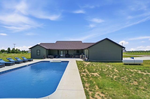 4870 State Route 316 W, Ashville, OH 43103